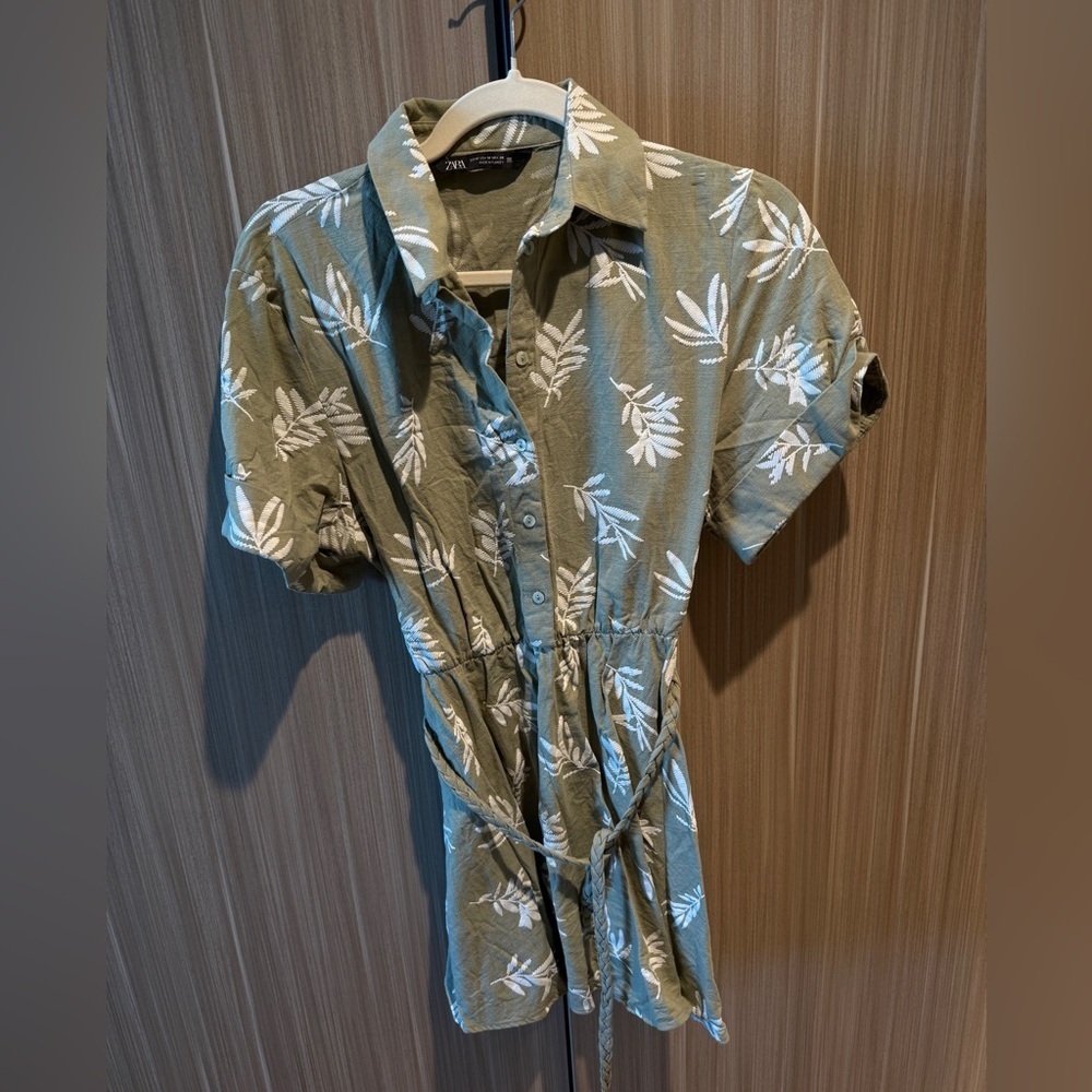Zara Green Leaf Print mini dress size medium - Picture 4 of 6